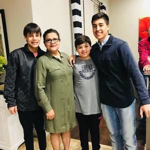 Meet your Posher, Rosa